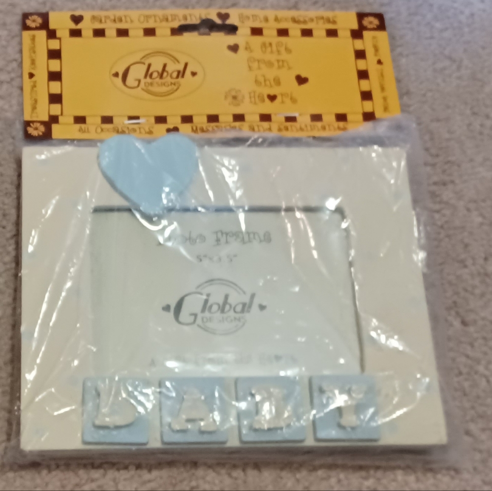 Cream and baby blue baby picture frame (NWT)